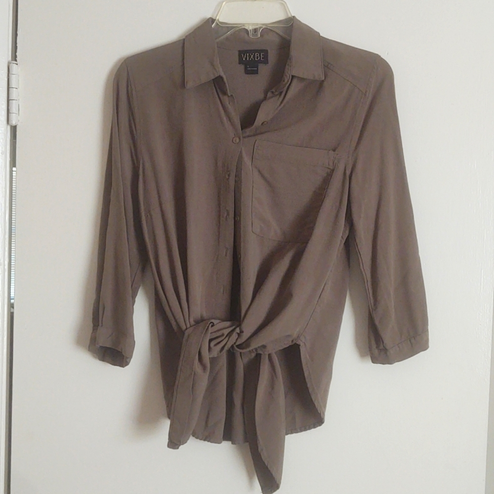 Small shirt with front tie